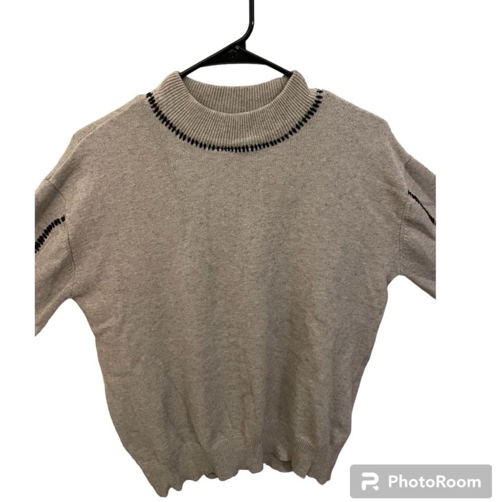 RD Style Tan with Black Stitching Details Sweater (Stitch Fix Exclusive) in XL - Picture 4 of 11